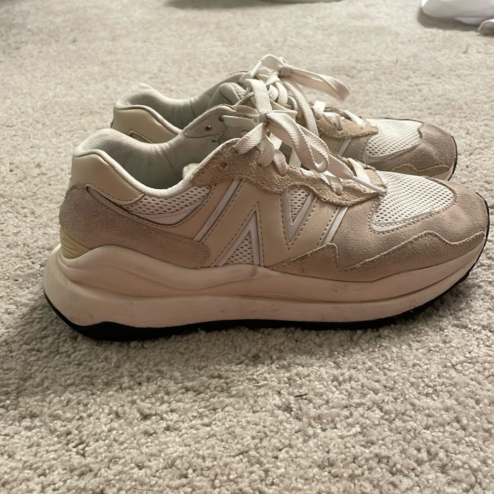 New Balance 57/40 shoes Sea Salt Calm Taupe (Women's) size 8 training casual